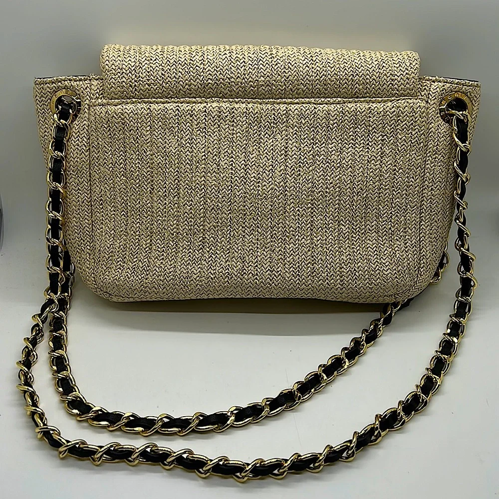Henri Bendel Beautiful Authentic Beige and Gold Chain Satchel Purse Bag 👜👜 - Picture 2 of 7